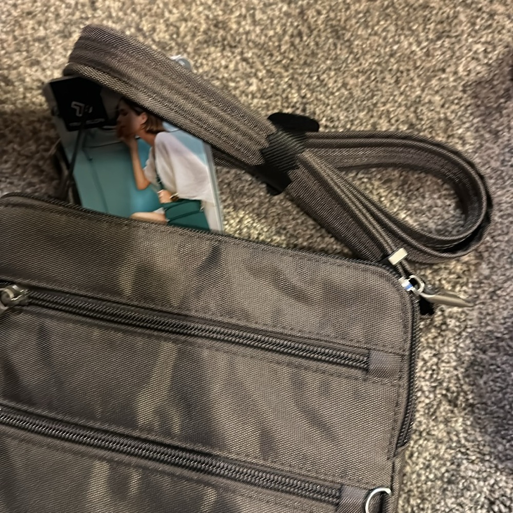 Travelon Anti Theft Bag New with Tag - Picture 5 of 12